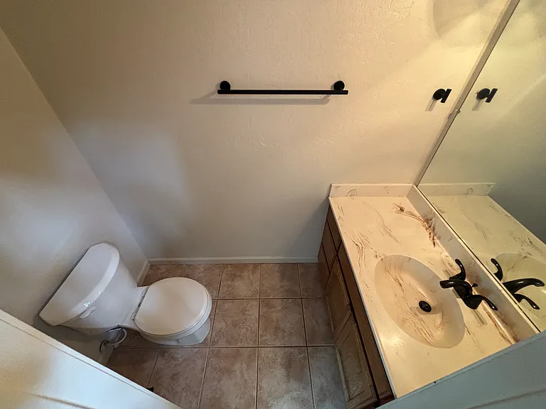 3448 S Litzler Dr — Photo 20