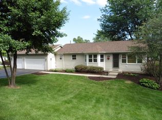 1500 Seminole Rd, Algonquin, IL 60102