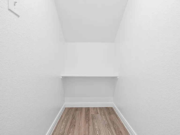 746 Meiomi Dr — Photo 23