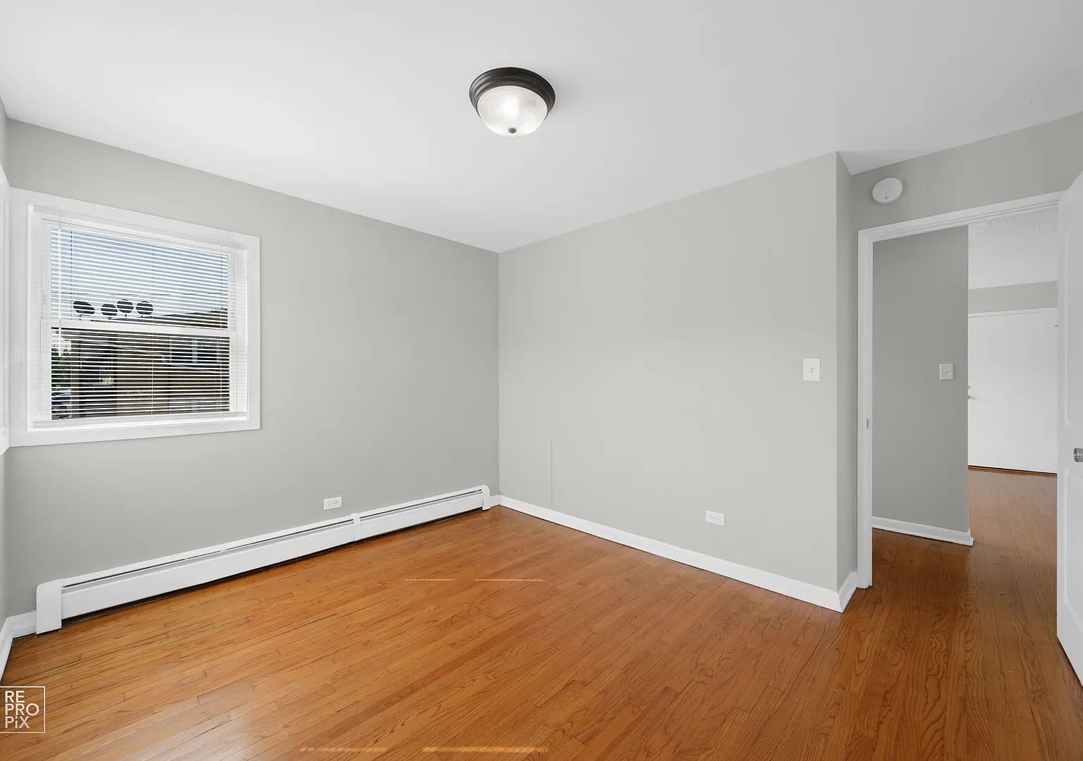 2 Bedroom Apartment — Photo 2