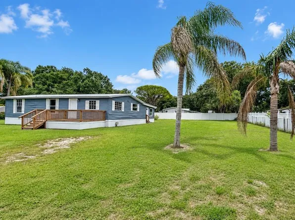 6416 Saddletree Dr, Zephyrhills, FL 33544