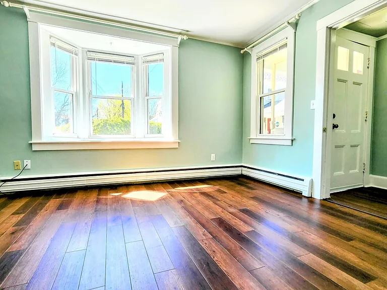 127 West St — Photo 4