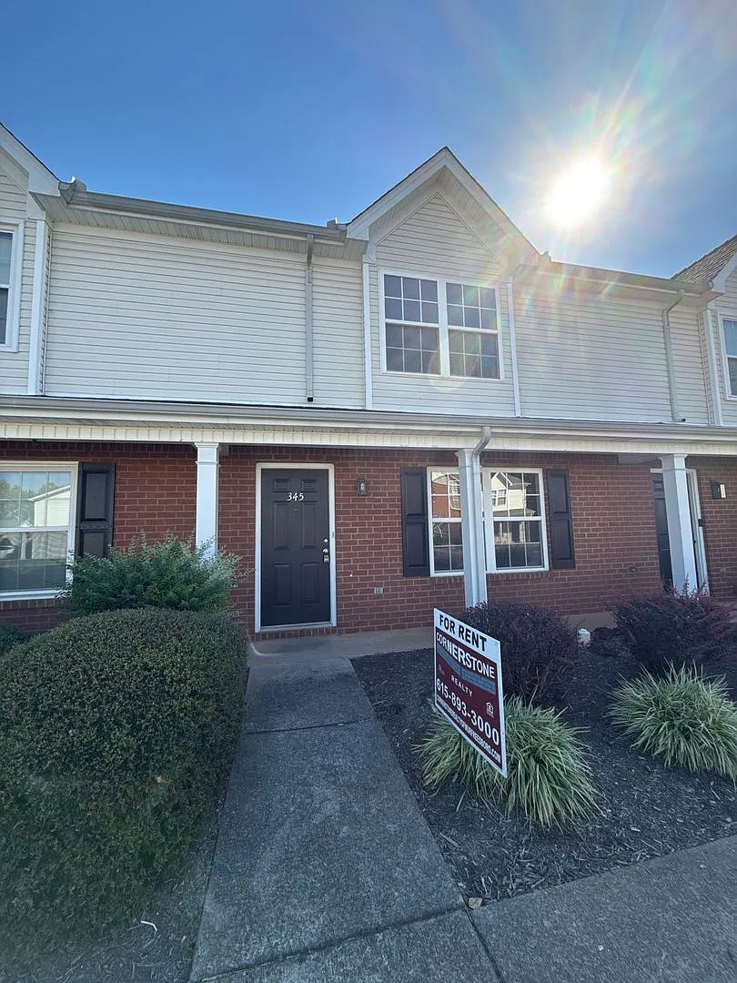 345 Shoshone Place — Photo 1