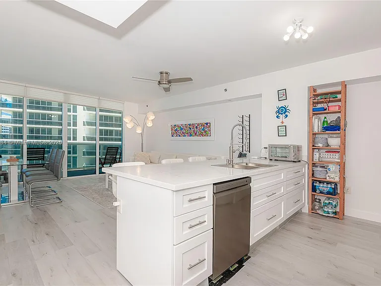 1830 S Ocean Dr #1605 — Photo 15