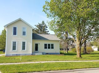 734 Ionia Rd, Portland, MI 48875