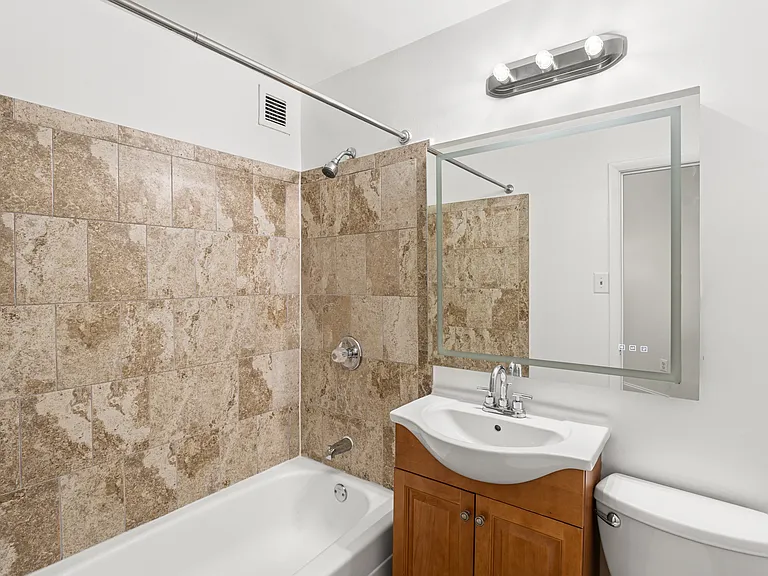 1615 Q St NW #210 — Photo 2
