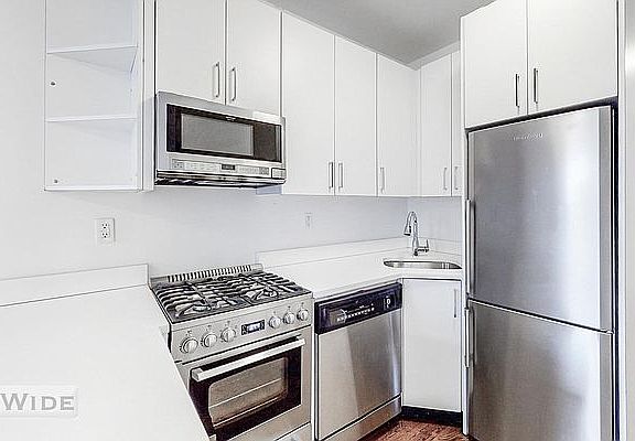 5th image of 1570 3rd Ave APT 3A