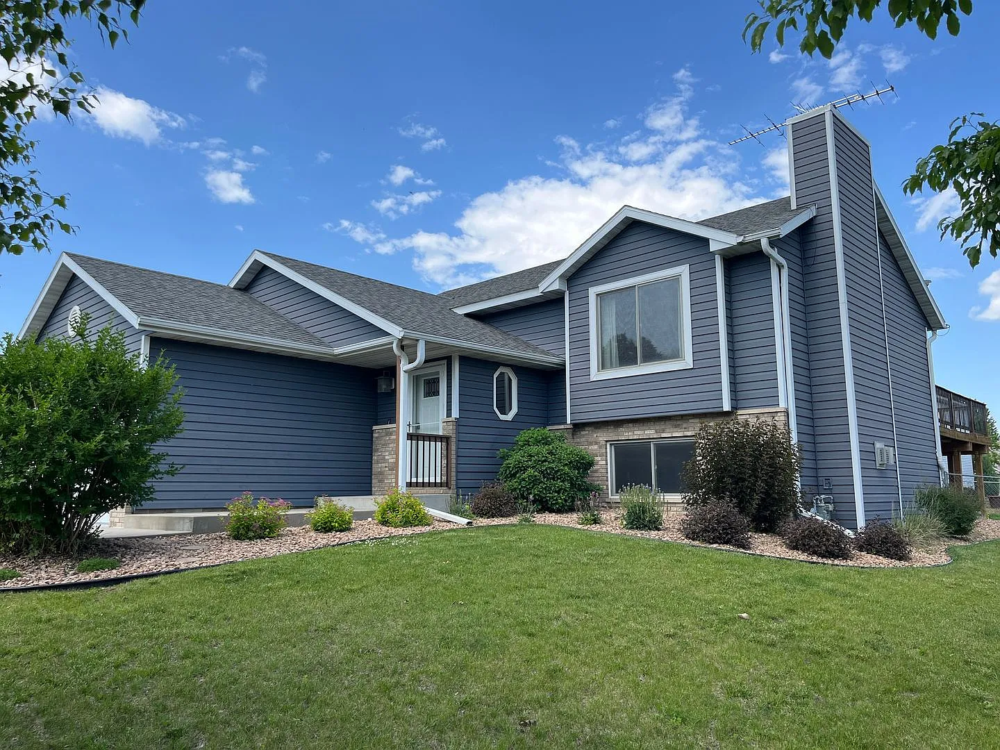 Beautifully Updated 4-Bed Home in Prime NW Location! — Photo 1