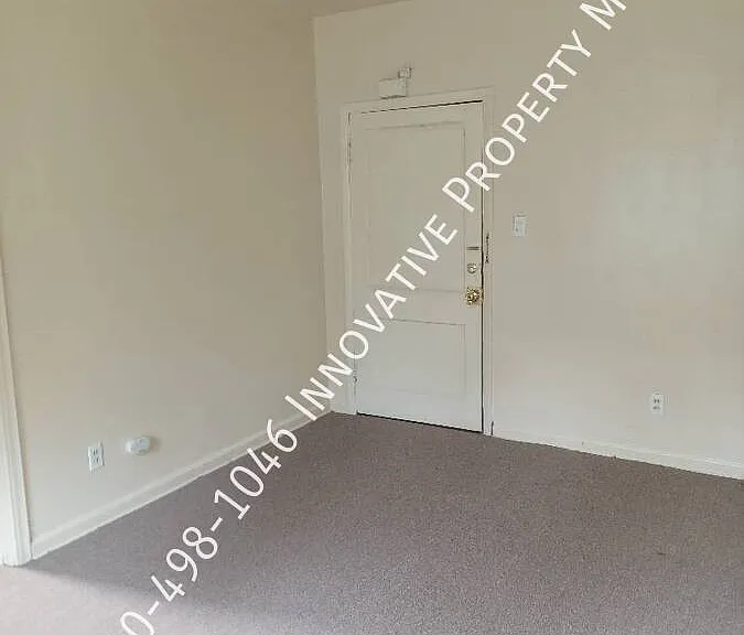 702 Thomson St #5 — Photo 6