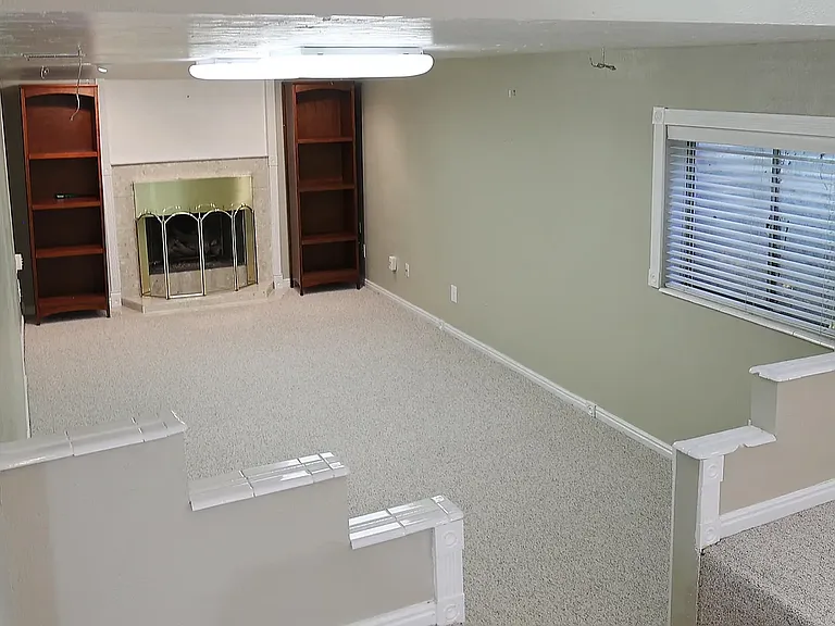 1656 E Ensign Cir — Photo 11