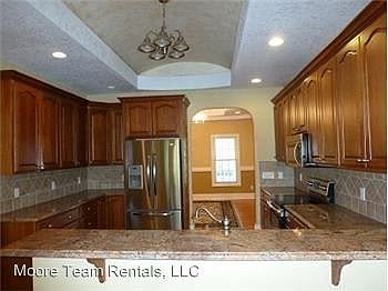 5th image of 28 Baton Ln