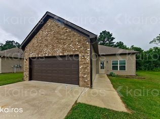 555 White Oak Cir, Lincoln, AL 35096