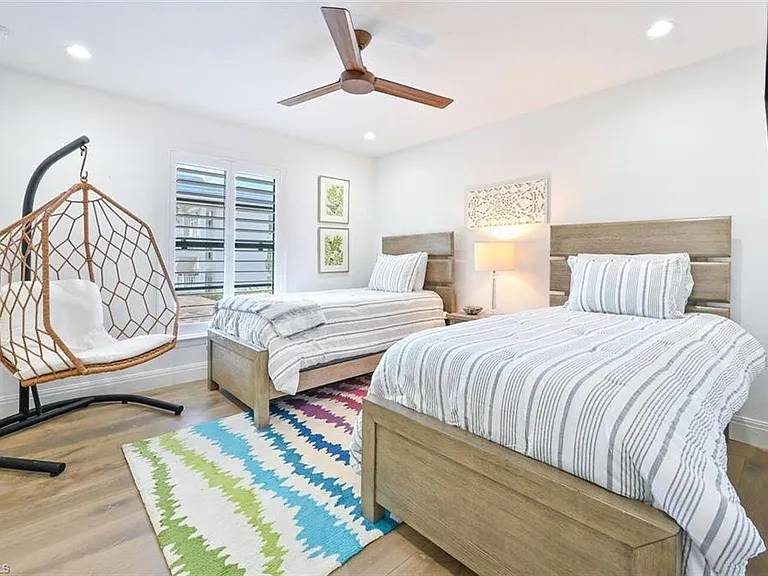 3105 Riviera Dr #A201 — Photo 25