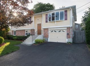 14 Sudbury St, North Providence, RI 02904