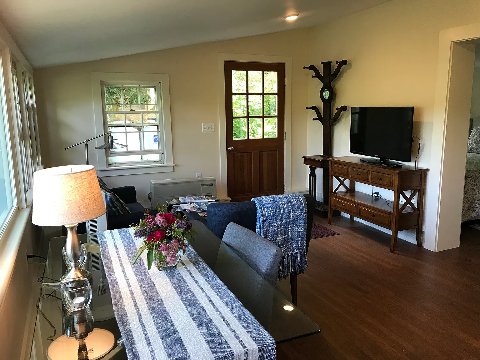 1 bed, 400 sqft, $1,850 — Photo 3