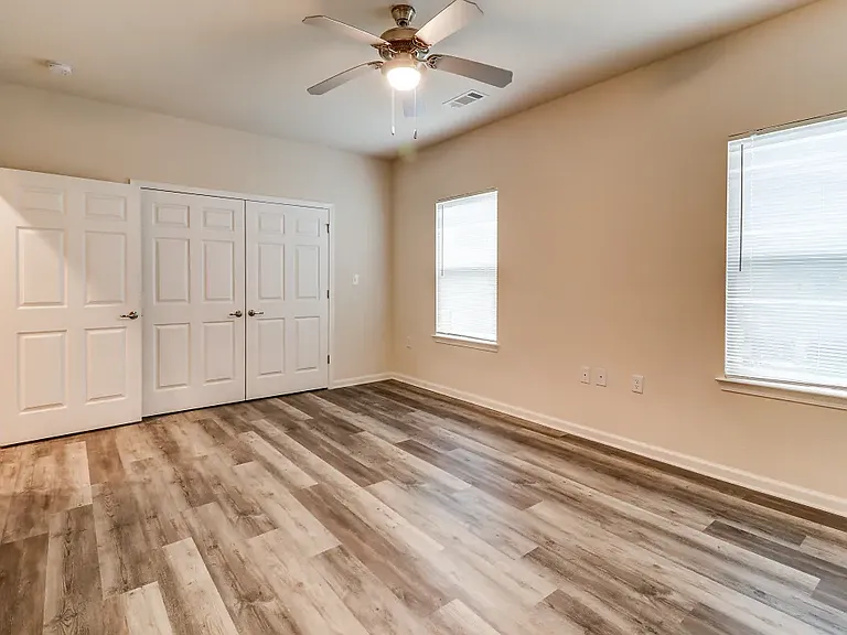 West Way I Apartments — Photo 17