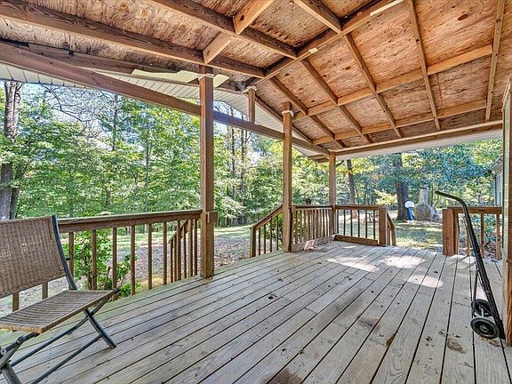 2nd image of 113 Grove Rd