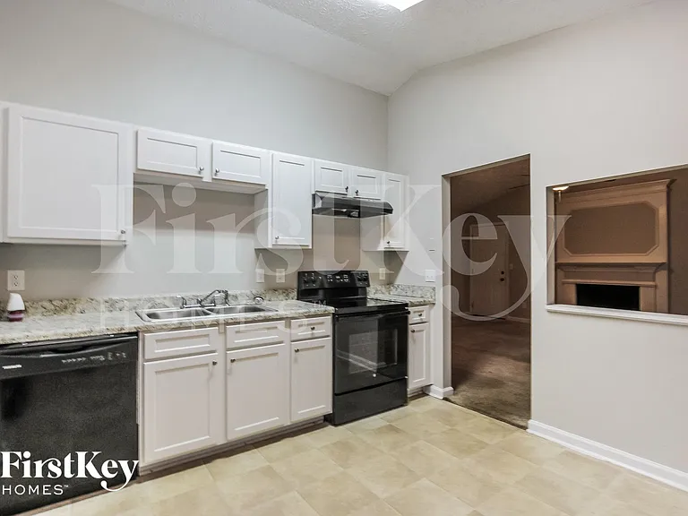 3342 Crestview Ct — Photo 8