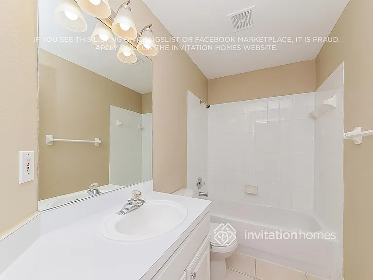 4635 Sanibel Way — Photo 14