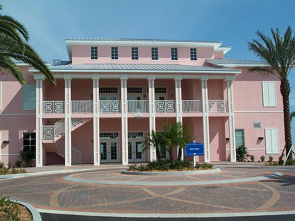 Yacht Club