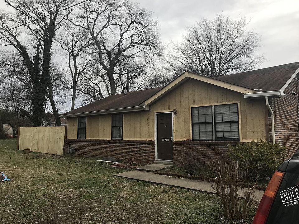 2nd image of 301 Maple St
