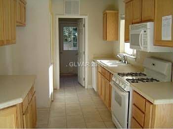 2nd image of 4305 Zinnia Ln