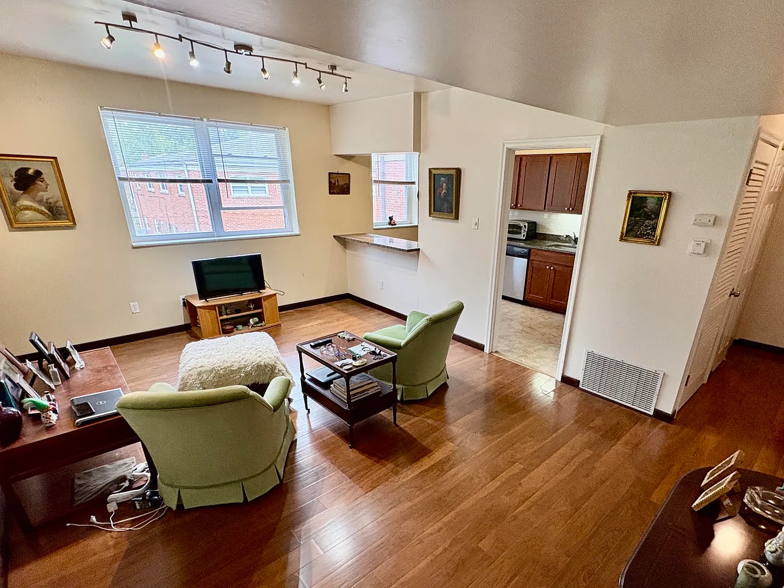 1 bed, 650 sqft, $1,275 — Photo 2