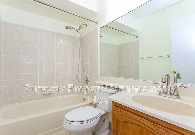 108 Lowell Ct #5 — Photo 13