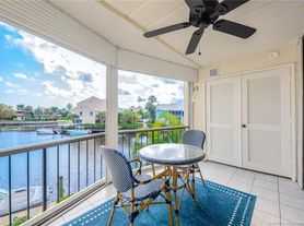 3901 SE Saint Lucie Blvd