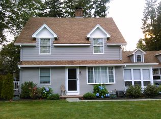 295 Beachwood Dr, Warwick, RI 02818