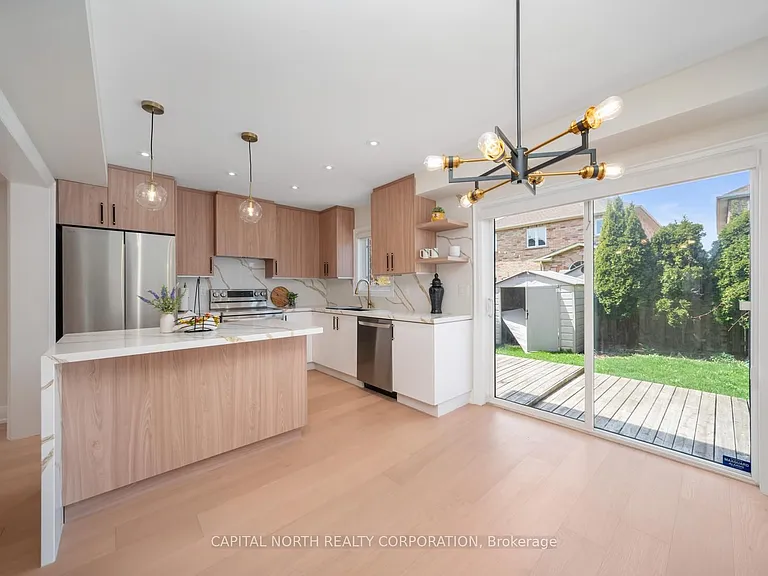 231 Venice Gate Dr — Photo 17