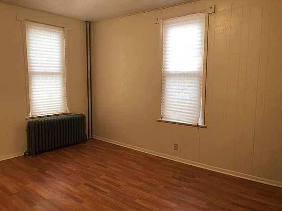 4th image of 38 Cuyler Ave