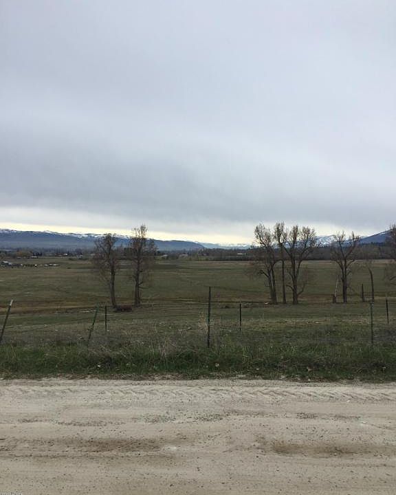 2nd image of 204 Chads Rd