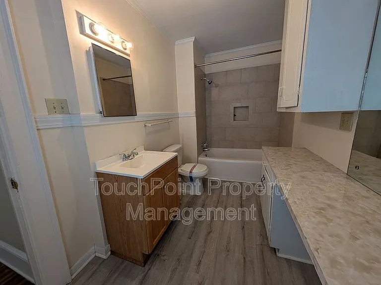 476 Spring St SW — Photo 12
