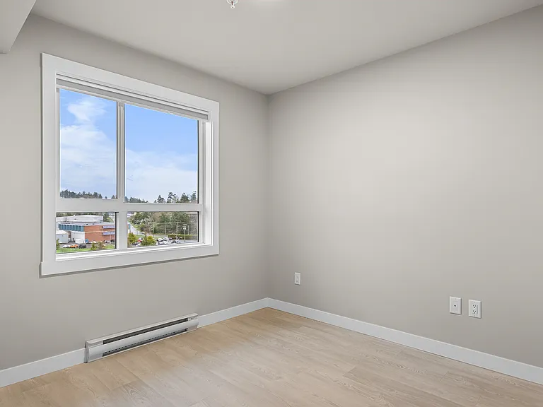 1310 Saunders St — Photo 23