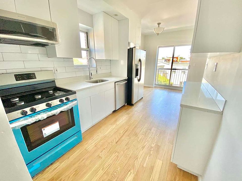 1st image of 32-26 42nd St #3B