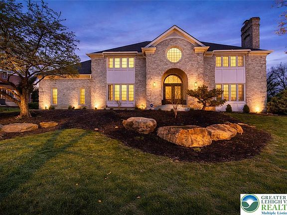 2nd image of 4359 Farmington Cir
