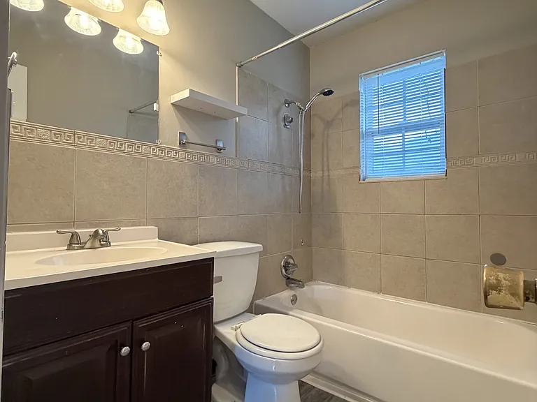 2230 Liverpool Ln #3 — Photo 5