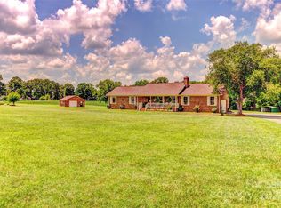 404 Baxter Rd, Cherryville, NC 28021