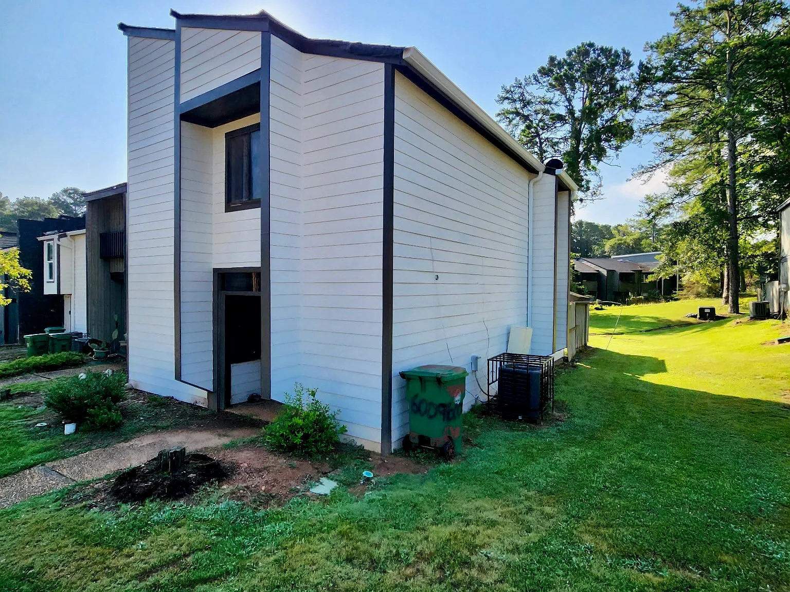 3 bed, 2.5 bath, 1724 sqft, $1,650 — Photo 3