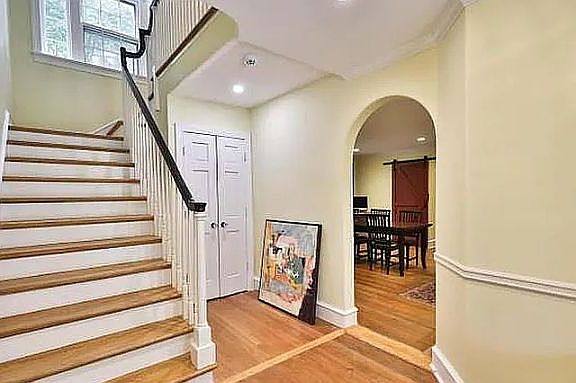 4th image of 50 W Mermaid Ln