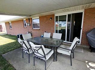 604 Forrest Ln, Troy, OH 45373