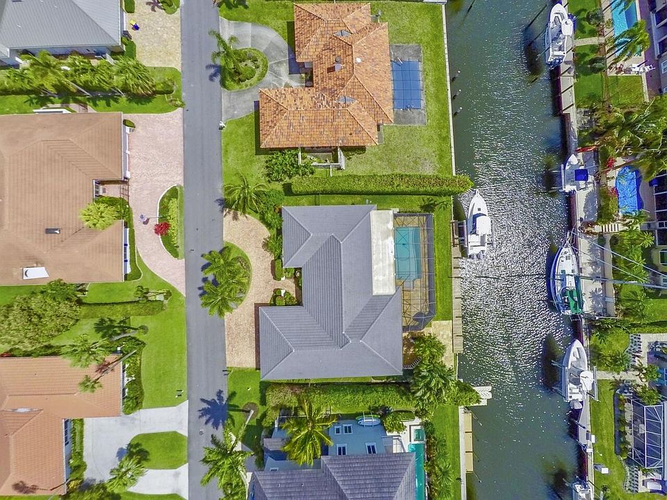 1st image of 8976 SE Harbor Island Way