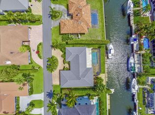 8976 SE Harbor Island Way, Hobe Sound, FL 33455