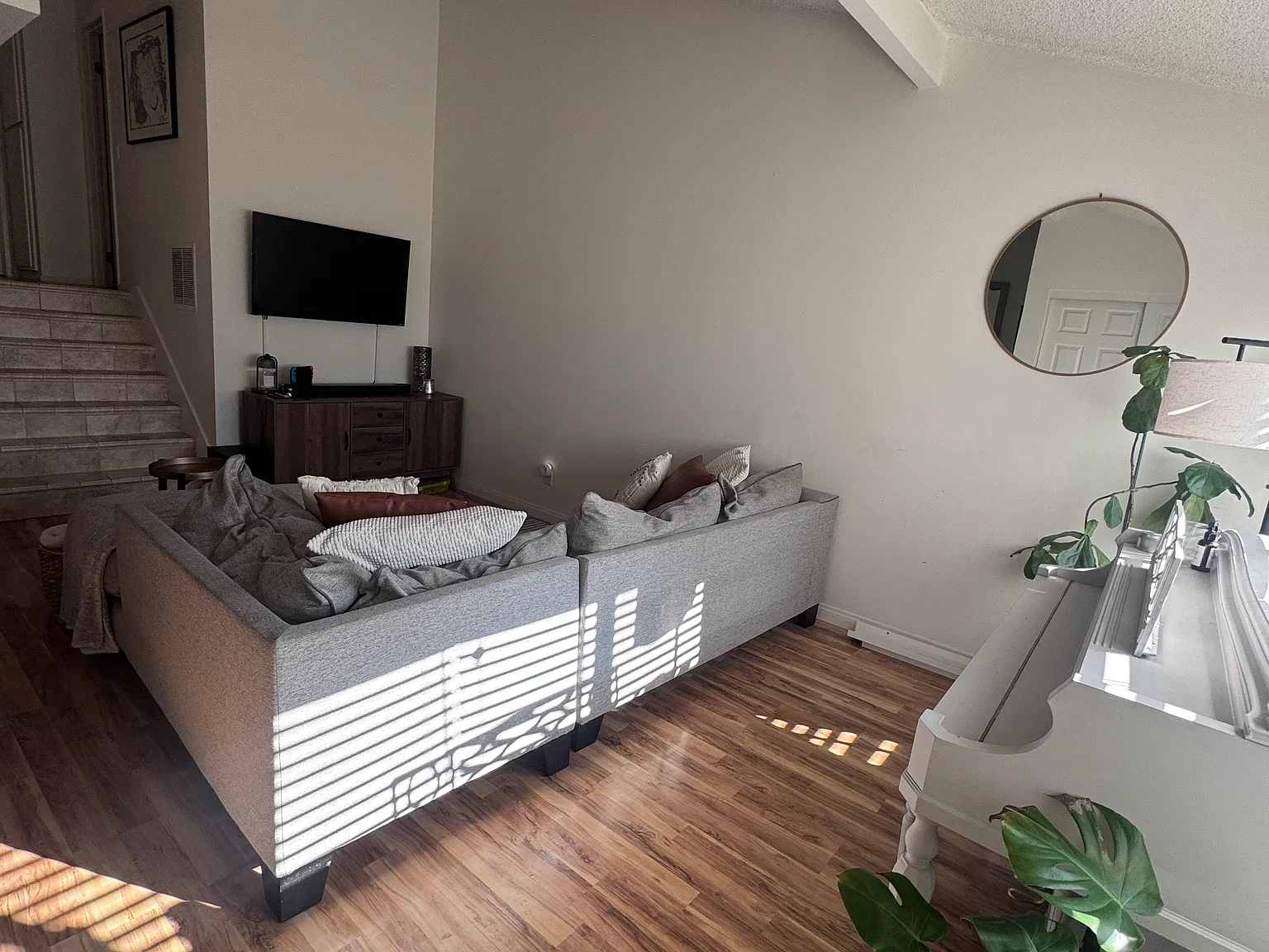 2 bed, 802 sqft, $2,900 — Photo 2