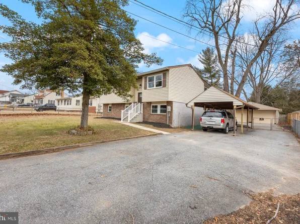 8225 Highpoint Rd, Baltimore, MD 21226