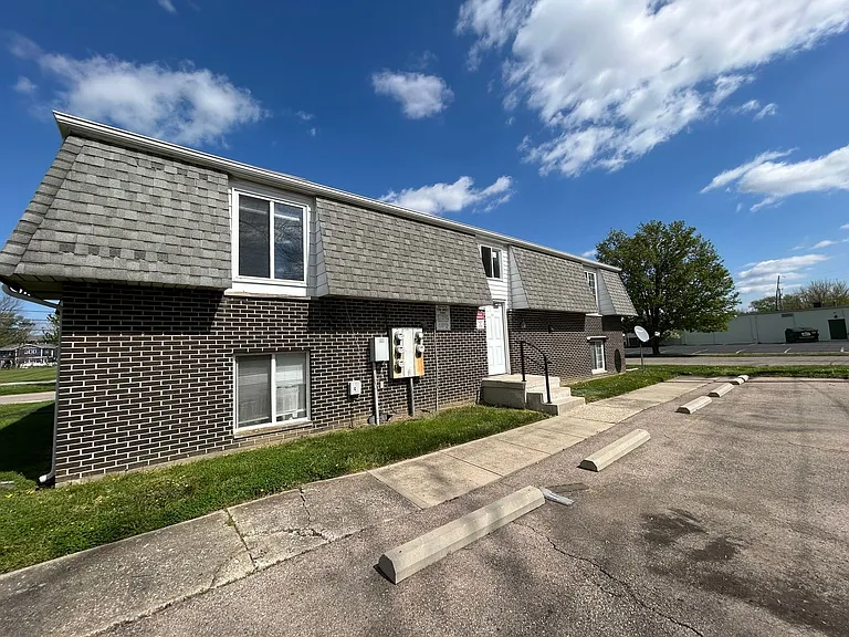 305 & 325 Bellbrook Ave — Photo 8