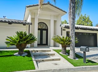 18911 La Montana Pl, Tarzana, CA 91356