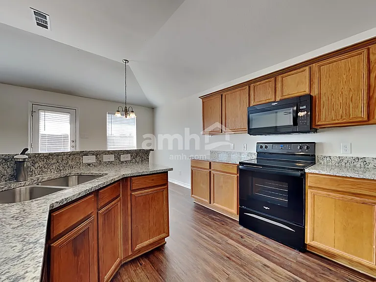 908 Mesa Vista Dr — Photo 4