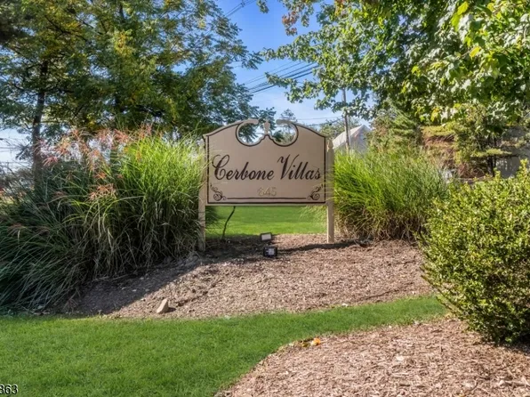 645 Ridgedale Ave #4, East Hanover Twp., NJ 07936